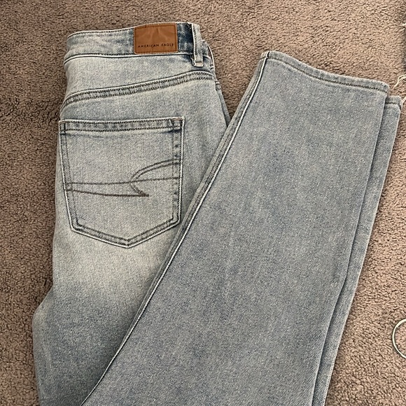 American Eagle Mom Jeans - Picture 3 of 3